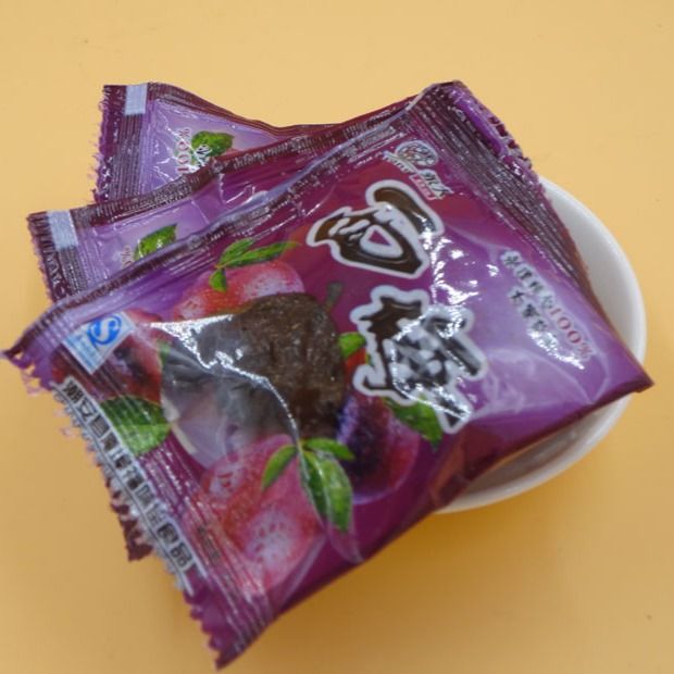 Eco - Friendly Nutrition Sweet Succade Black Color Dry Plum Snack Food